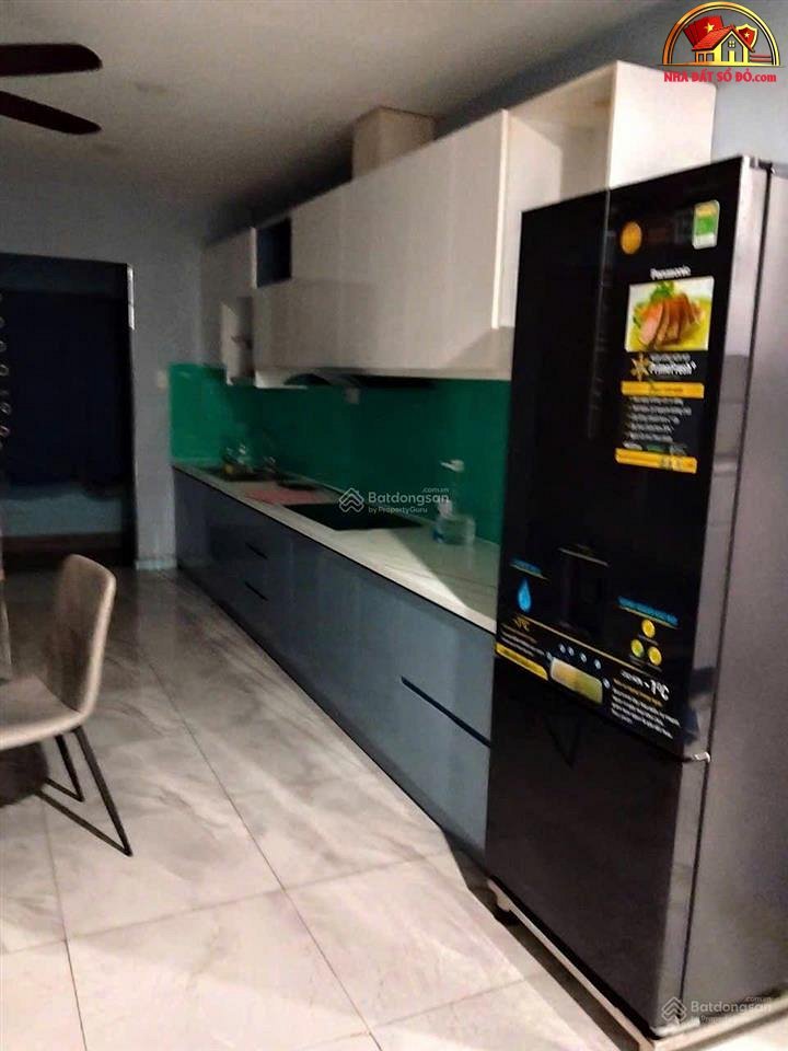 Căn hộ 92m2 mới sơn sửa với giá 5.7 tỷ tại trung tâm – bán nhà đất Hồ Chí Minh
