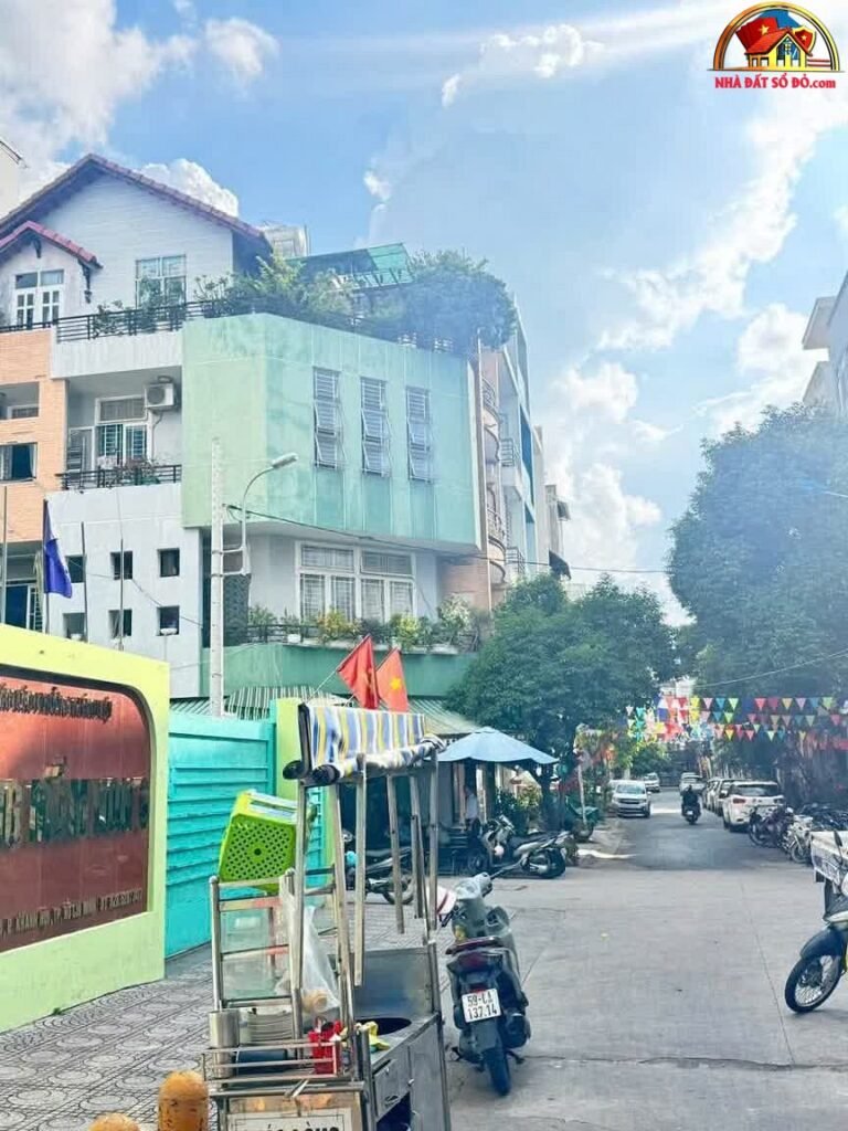 Bán nhà mặt tiền Hoàng Diệu, diện tích 17m², giá c… – Bán nhà mặt phố Quận 1 – TP Hồ Chí Minh giá Dưới 3 tỷ