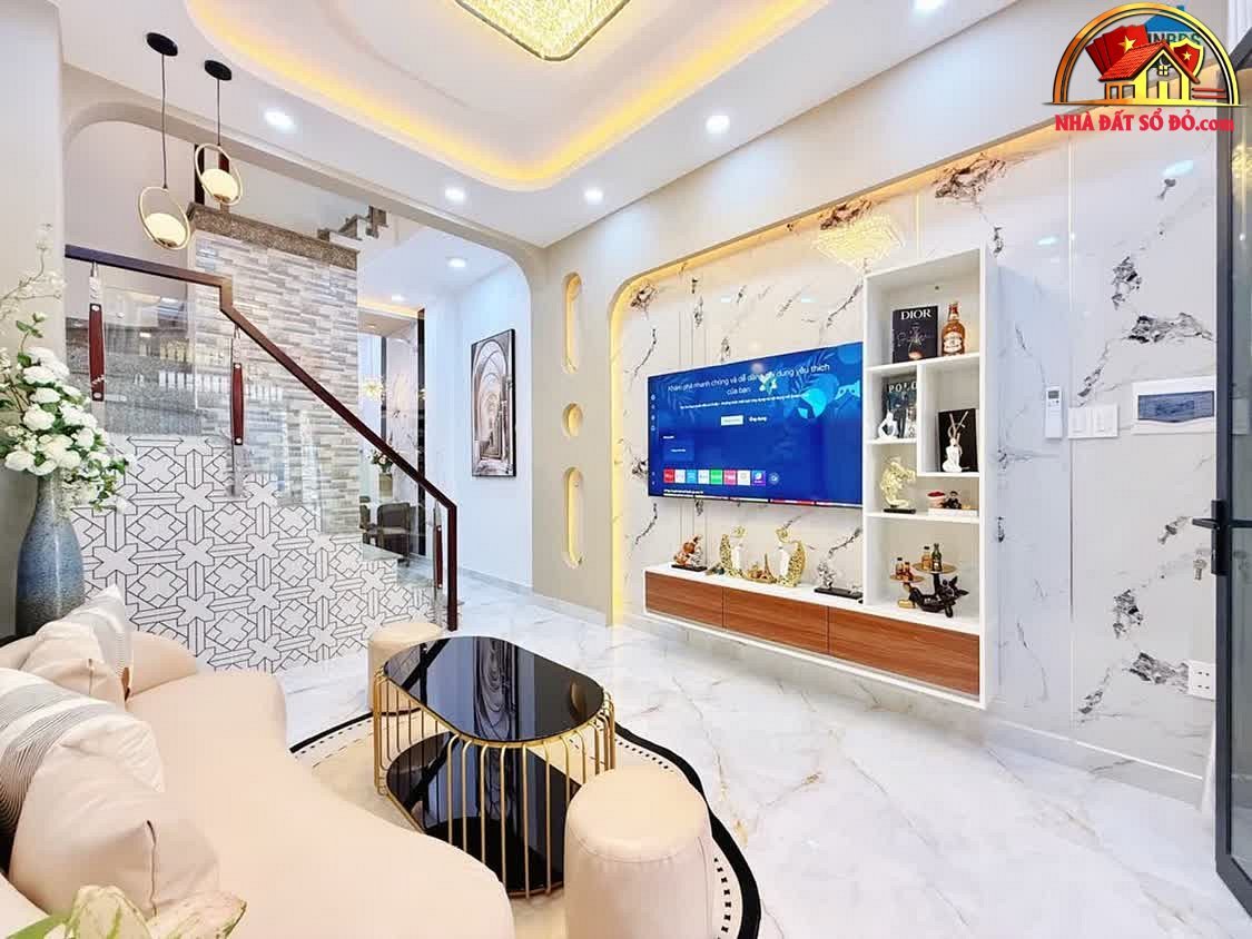 Nhà 4 tầng Phan Xích Long, nội thất sang trọng, giá 8.2 tỷ – bán nhà đất