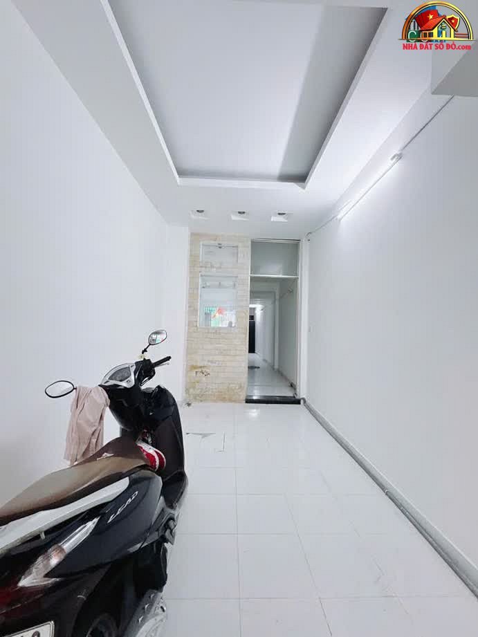 Nhà phố Đoàn Văn Bơ – Hẻm xe hơi 51m² chỉ 6.2 tỷ – Đầu tư đỉnh cao