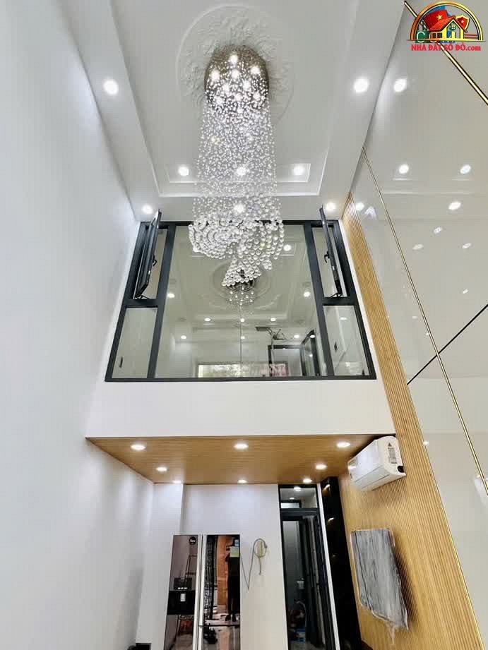 Hẻm xe hơi trung tâm quận 3, 35m², 8.99 tỷ – Bán nhà đất sổ đỏ
