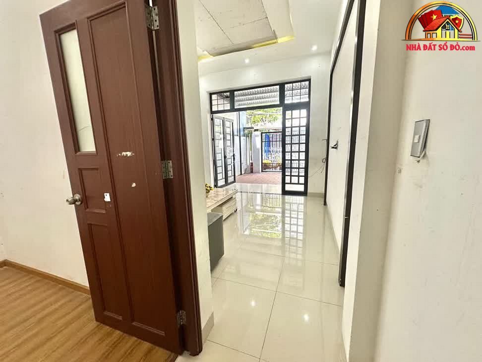 Bán nhà mặt phố 3 tầng kiên cố, gần chợ tại Hải Ch… – Bán nhà mặt phố Quận Hải Châu – Đà Nẵng giá 5 – 7 tỷ