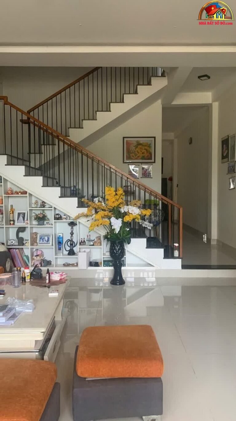Bán nhà 3 tầng đẹp giá chỉ 5.8 tỷ – đường Đô… – Bán nhà phân lô, liền kề Quận Ngũ Hành Sơn – Đà Nẵng giá 5 – 7 tỷ