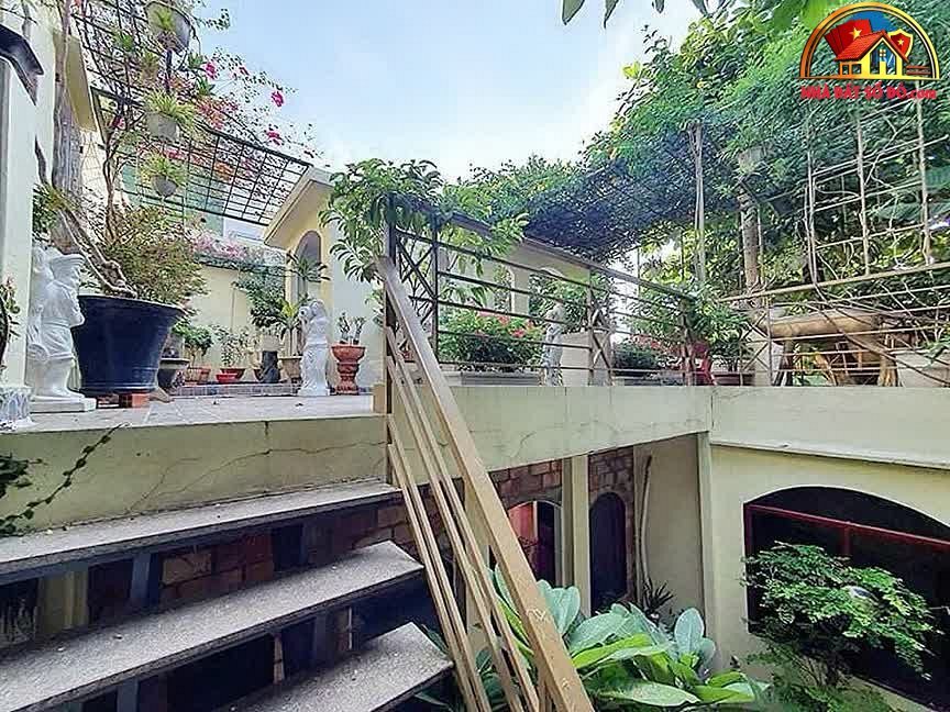 Bán biệt thự cổ điển độc đáo tại Đường Đồng Nai – Quận 10 – Hồ Chí Minh – 205m² – 52 tỷ