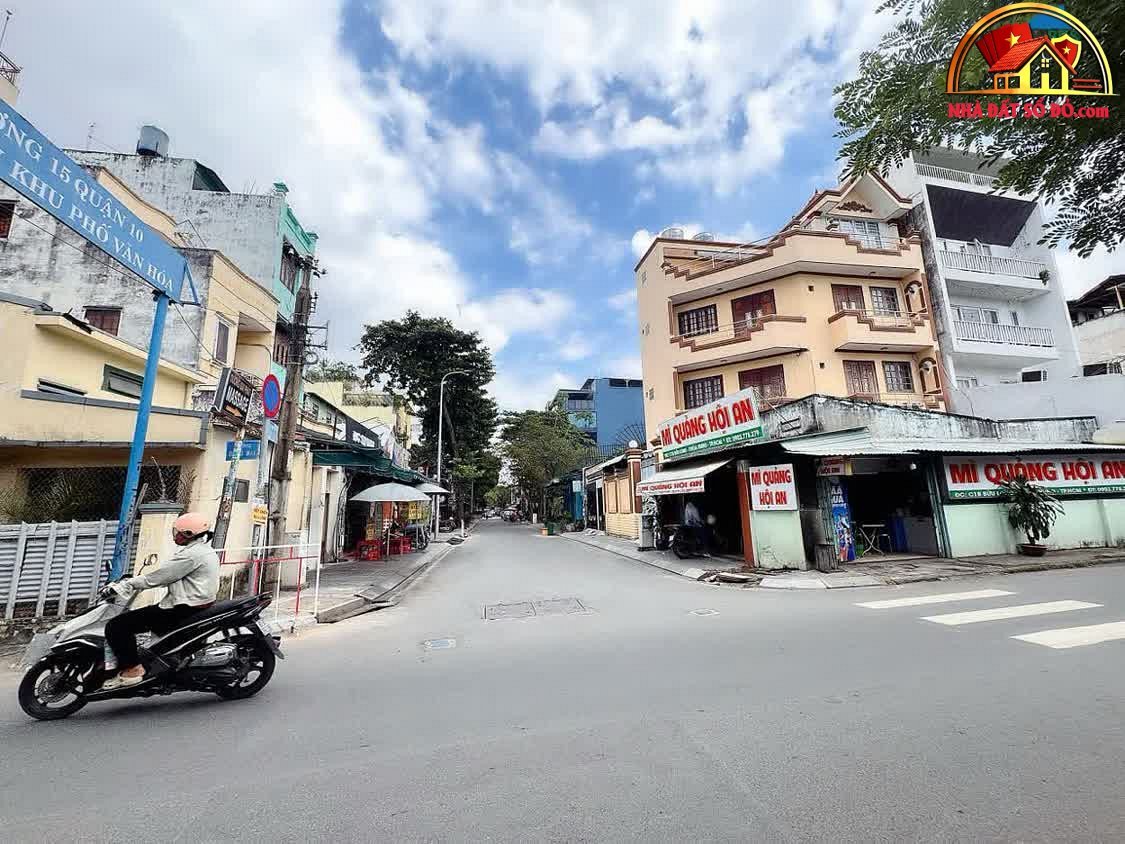 Bán biệt thự cổ điển độc đáo tại Đường Đồng Nai – Quận 10 – Hồ Chí Minh – 205m² – 52 tỷ