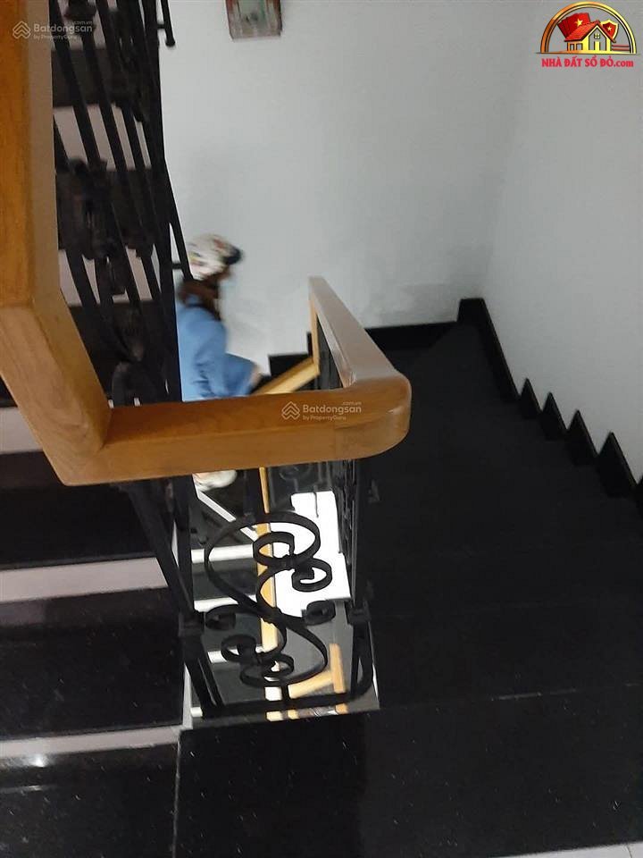 Nhà mặt tiền 4x17m, 5PN, giá chỉ 10.5 tỷ – Sổ đỏ sang tên liền tay
