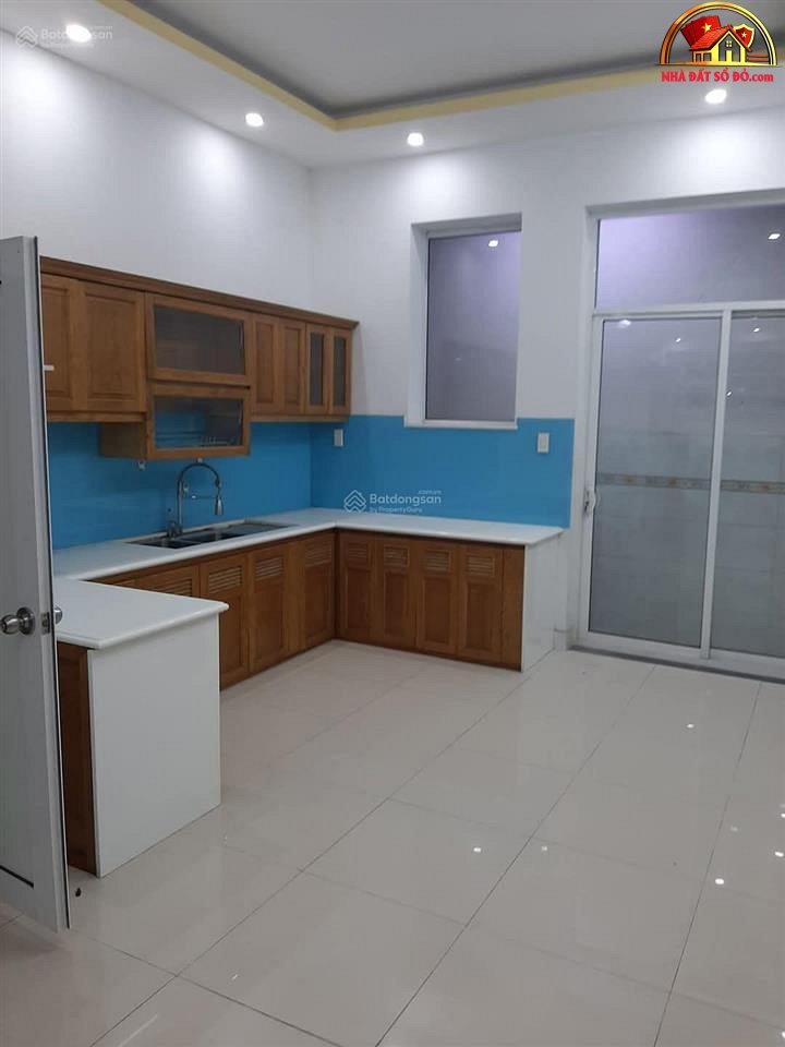 Nhà mặt tiền 4x17m, 5PN, giá chỉ 10.5 tỷ – Sổ đỏ sang tên liền tay
