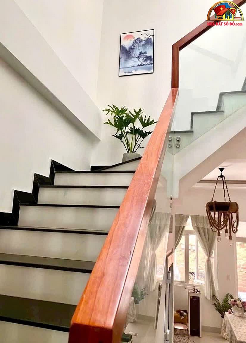 Bán nhà 3 tầng trên đường Hiệp Bình Phước, giá 6.9 tỷ – NHÀ ĐẤT BẤT ĐỘNG SẢN SỔ ĐỎ