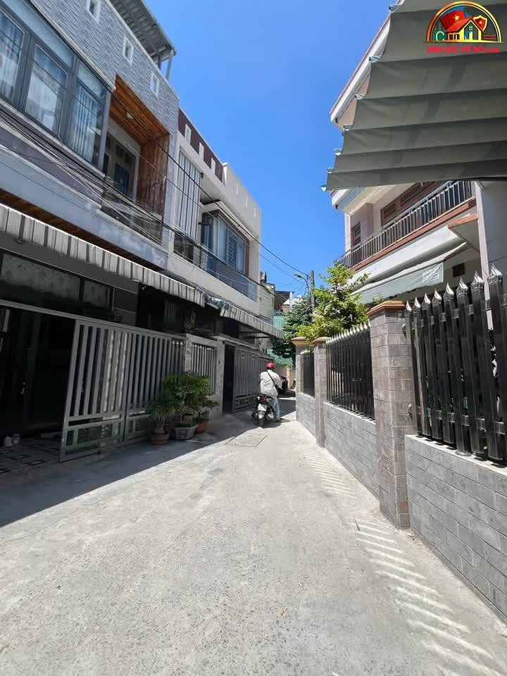 Nhà 3 tầng kiên cố, nở hậu – 125 m² chỉ 5.1 tỷ – Đường Trần Cao Vân – Đà Nẵng – NHÀ ĐẤT BẤT ĐỘNG SẢN SỔ ĐỎ