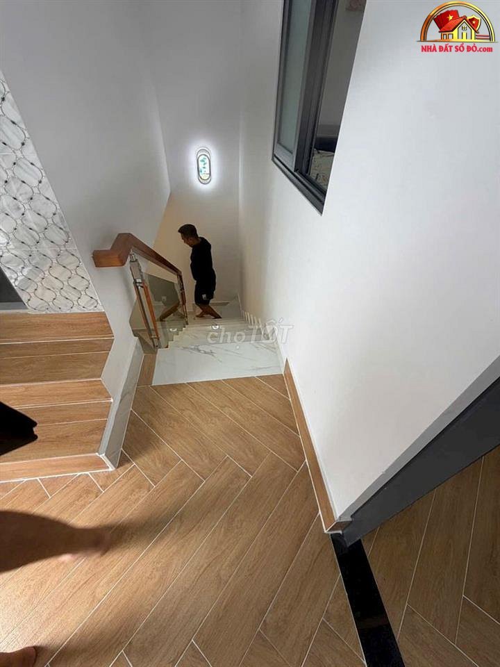 Nhà đẹp Bình Tân 3 tầng hẻm xe hơi, giá 5.8 tỷ – Đường Bùi Tư Toàn