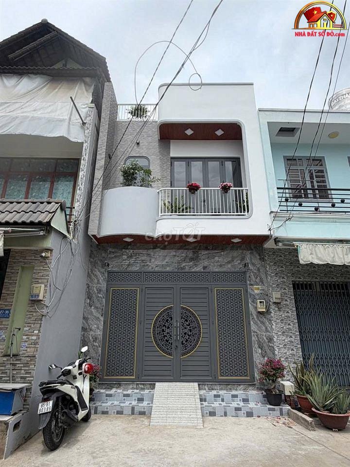 Nhà đẹp Bình Tân 3 tầng hẻm xe hơi, giá 5.8 tỷ – Đường Bùi Tư Toàn