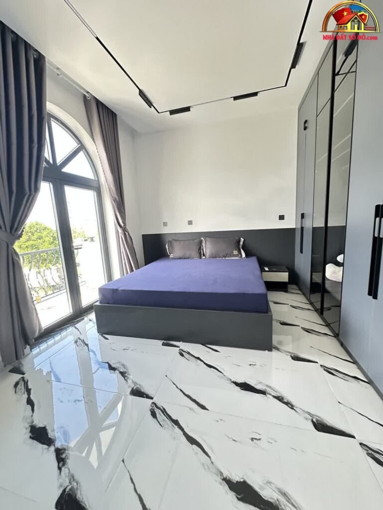 Bán nhà 5 tầng mới tinh, thang máy, nội thất đầy đủ – 12.9 tỷ – Đà Nẵng