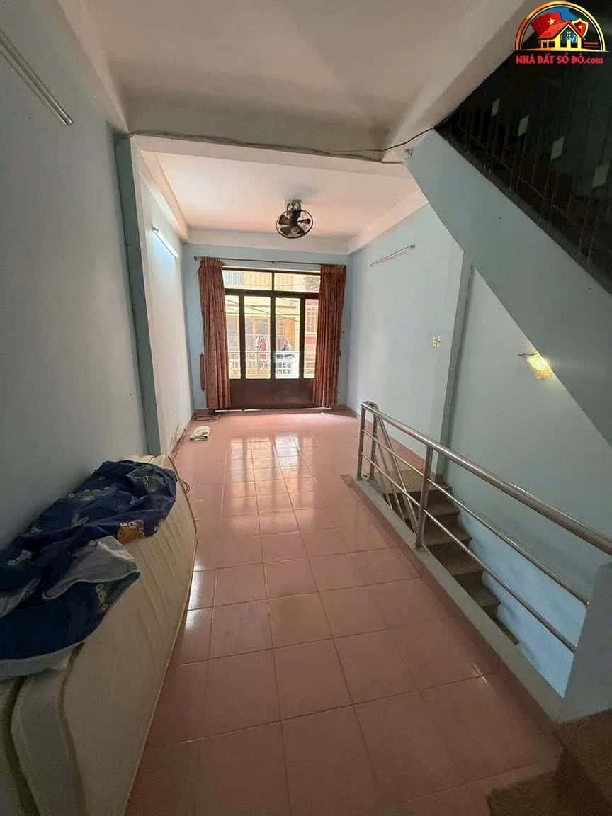 Nhà 33m² HXH Lãnh Binh Thăng, Quận 11 – Giá 5.98 tỷ – Gần Chợ và Trường Học