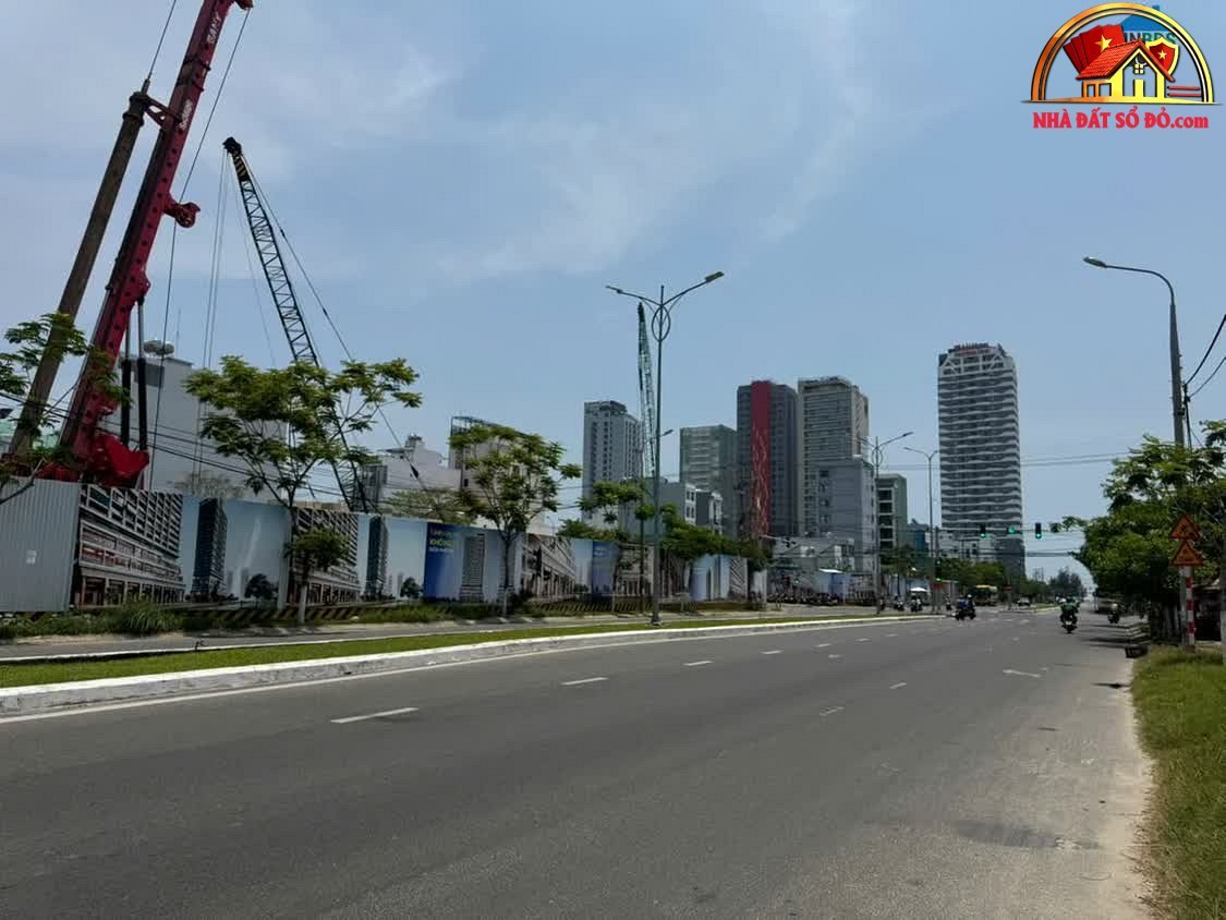 Bán nhà 3 tầng sang trọng gần biển chỉ 12.8 tỷ – Đường Trần Đức Thông – Sơn Trà – Đà Nẵng – NHÀ ĐẤT BẤT ĐỘNG SẢN SỔ ĐỎ