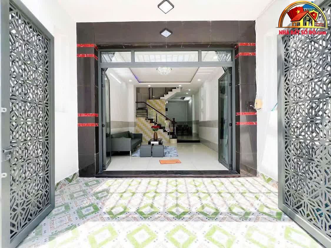 Nhà hẻm xe hơi 1 trệt 2 lầu hiện đại tại Nhà Bè, giá 5 tỷ 750 triệu – Bán nhà đất