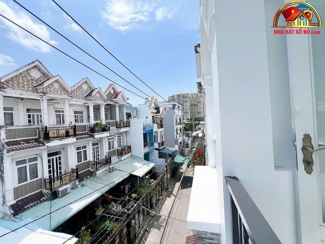 Nhà hẻm xe hơi 1 trệt 2 lầu hiện đại tại Nhà Bè, giá 5 tỷ 750 triệu – Bán nhà đất