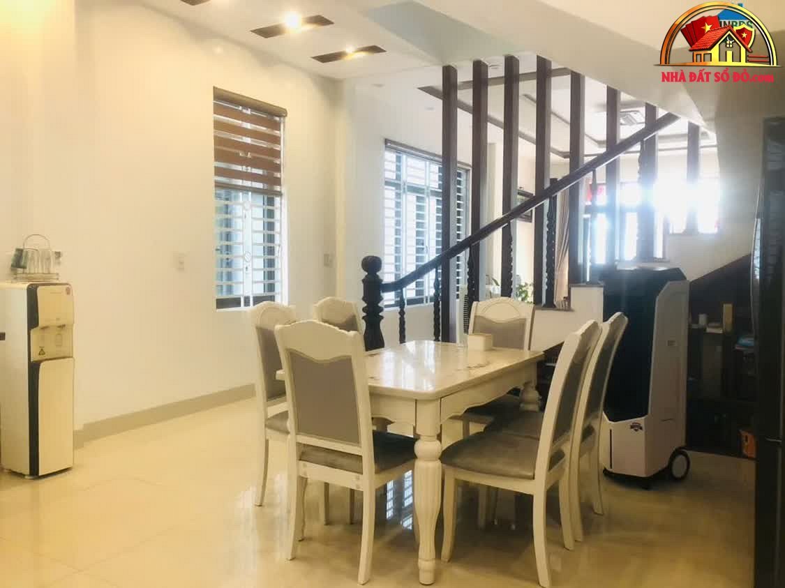 Nhà 3 tầng chính chủ giá 11.5 tỷ – Ô tô vào … – Bán nhà trong ngõ, hẻm Quận Sơn Trà – Đà Nẵng giá 10 – 15 tỷ