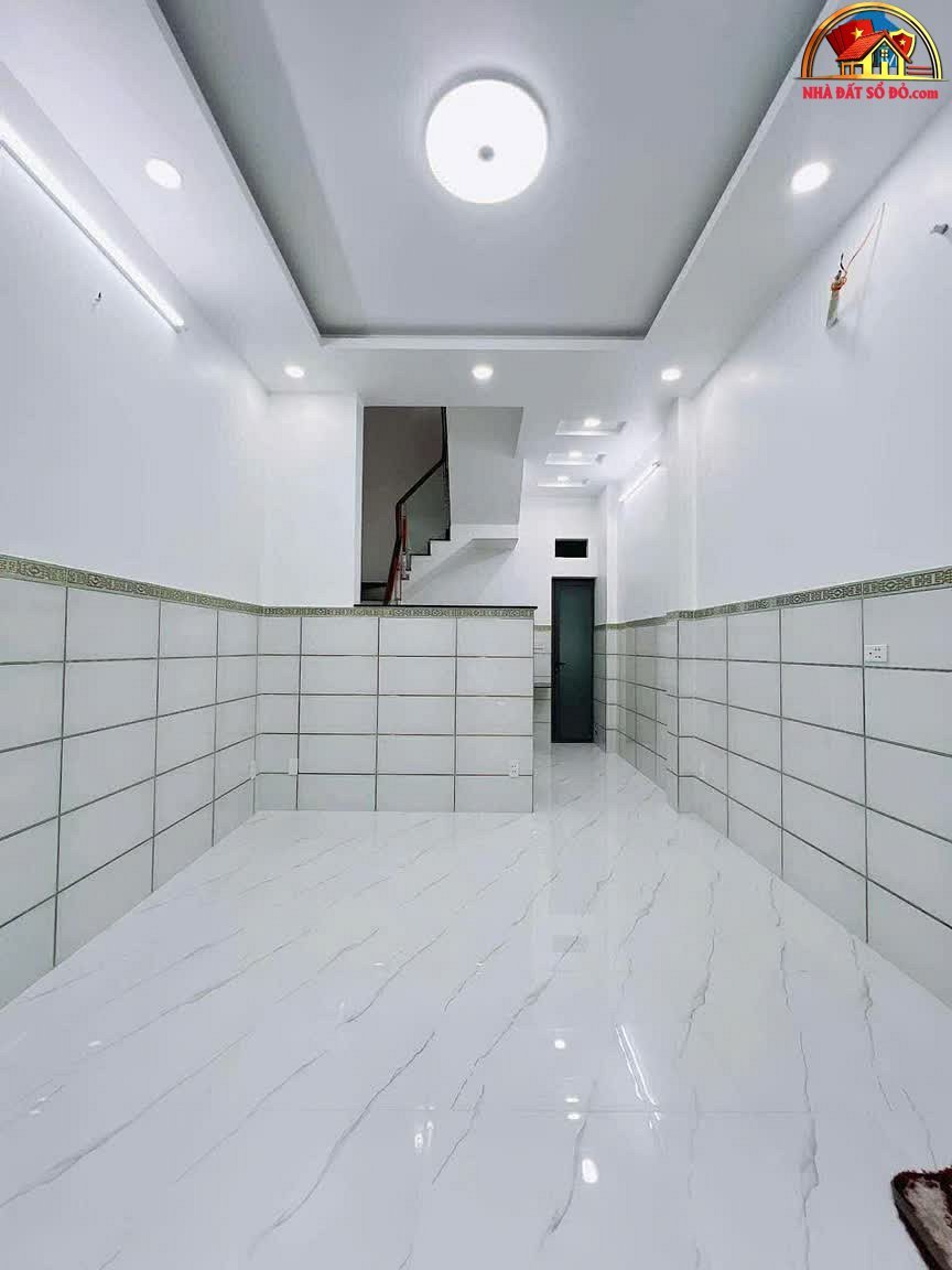 Nhà đẹp 2 lầu, mặt tiền Nguyễn Vĩnh Khánh, 28 m² chỉ 5.91 tỷ – BĐS SỔ ĐỎ