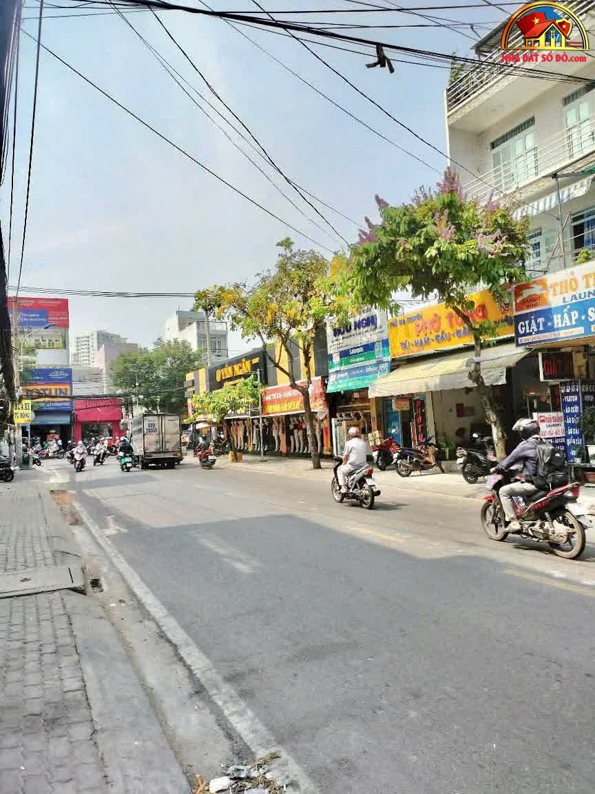 Nhà kinh doanh mặt phố Lâm Văn Bền, giá chỉ 23 tỷ – Bán nhà đẹp Quận 7