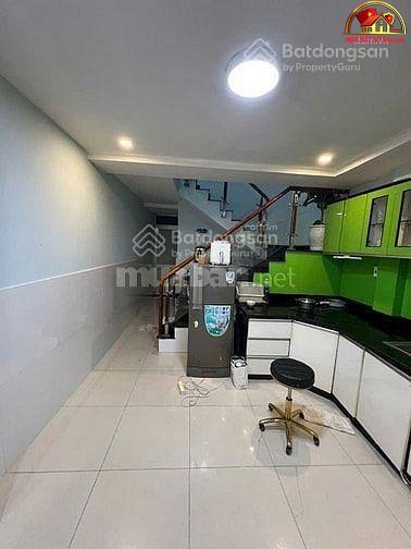 Nhà hẻm 8m, 3 phòng ngủ, gần chợ – Quận 10 – NHÀ ĐẤT BẤT ĐỘNG SẢN SỔ ĐỎ