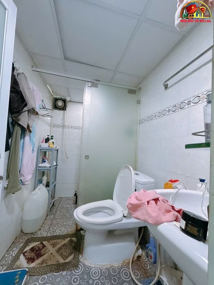 Nhà đúc bê tông 2PN hẻm xe hơi Quận 4 giá 5.49 tỷ – Bán nhà riêng