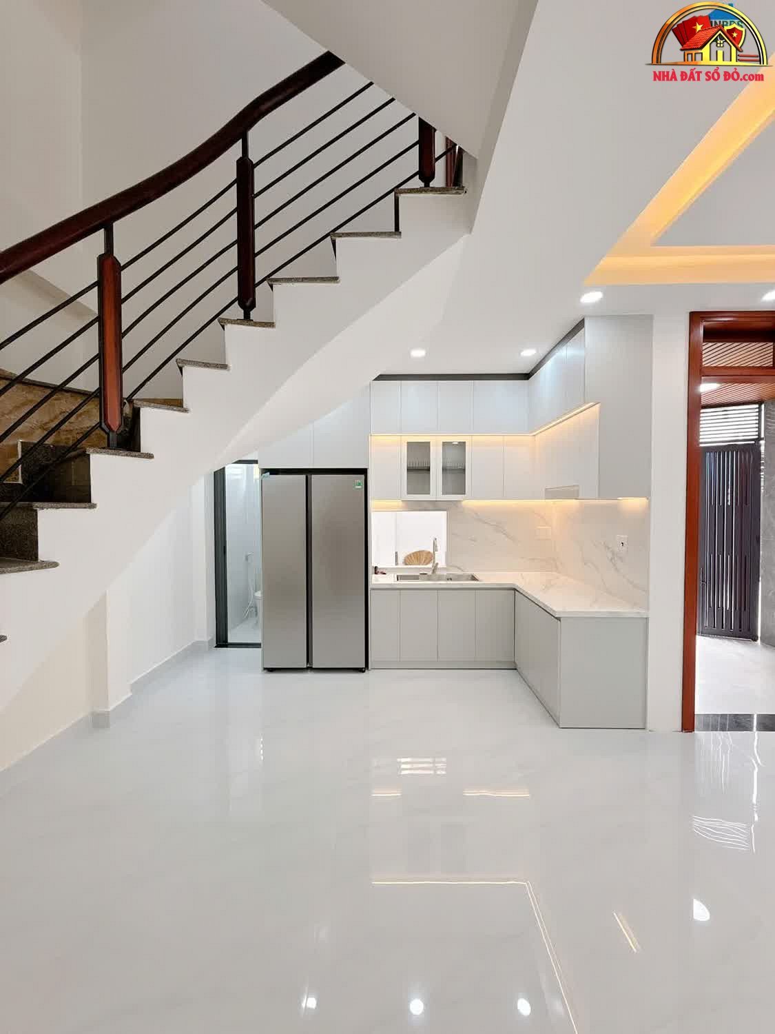 Nhà góc 2 mặt tiền vị trí siêu đẹp 49m² giá 9.6 tỷ – Bán nhà mặt phố Quận 7 – Hồ Chí Minh – NHÀ ĐẤT BẤT ĐỘNG SẢN SỔ ĐỎ