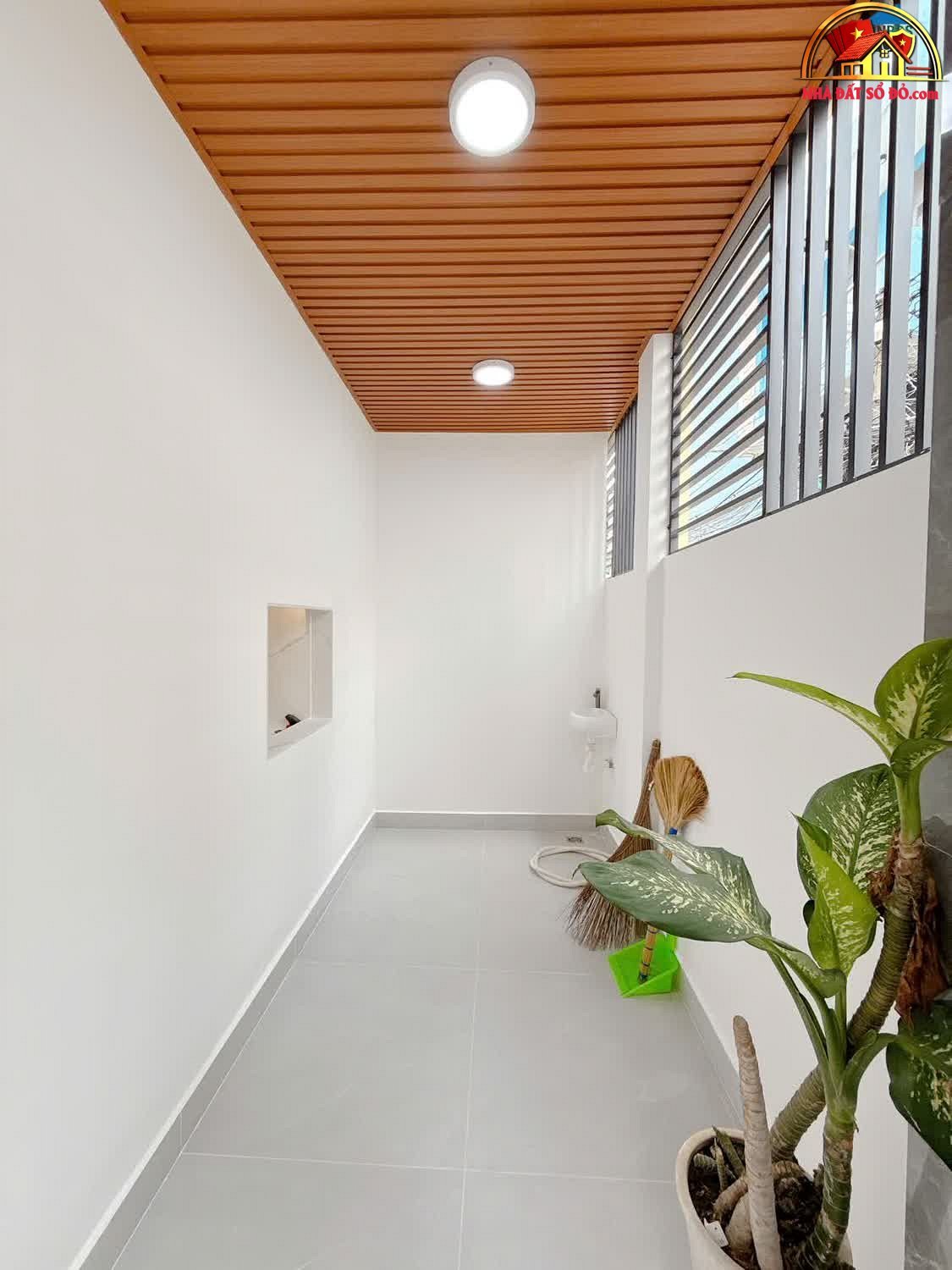 Nhà góc 2 mặt tiền vị trí siêu đẹp 49m² giá 9.6 tỷ – Bán nhà mặt phố Quận 7 – Hồ Chí Minh – NHÀ ĐẤT BẤT ĐỘNG SẢN SỔ ĐỎ