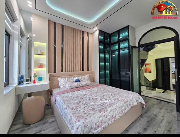 Khách sạn 15,5 tầng mặt tiền bể bơi tại Đà Nẵng – 99 tỷ – Bán nhà mặt phố