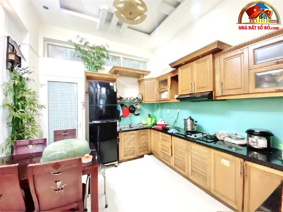 Nhà 5 tầng Tô Hiến Thành, 5 phòng ngủ, giá 8 tỷ – Đầu tư sinh lời cao – NHÀ ĐẤT BẤT ĐỘNG SẢN SỔ ĐỎ