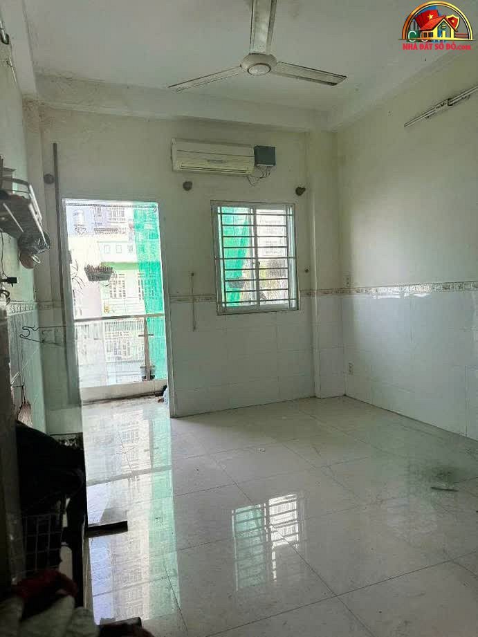 Nhà mặt phố Tạ Quang Bửu siêu rộng, giá chỉ 11 tỷ – Bất động sản doanh thu cao