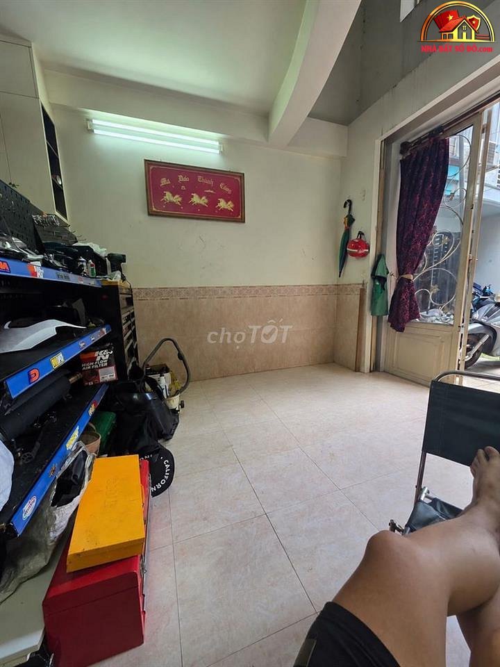 Nhà mặt tiền thụt dễ kinh doanh – 2 phòng ngủ – 9.35 tỷ