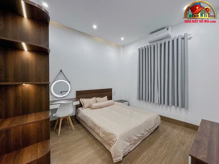 Nhà 3 tầng hiện đại, đầy đủ nội thất – Diện … – Bán nhà phân lô, liền kề Quận Liên Chiểu – Đà Nẵng giá 3 – 5 tỷ