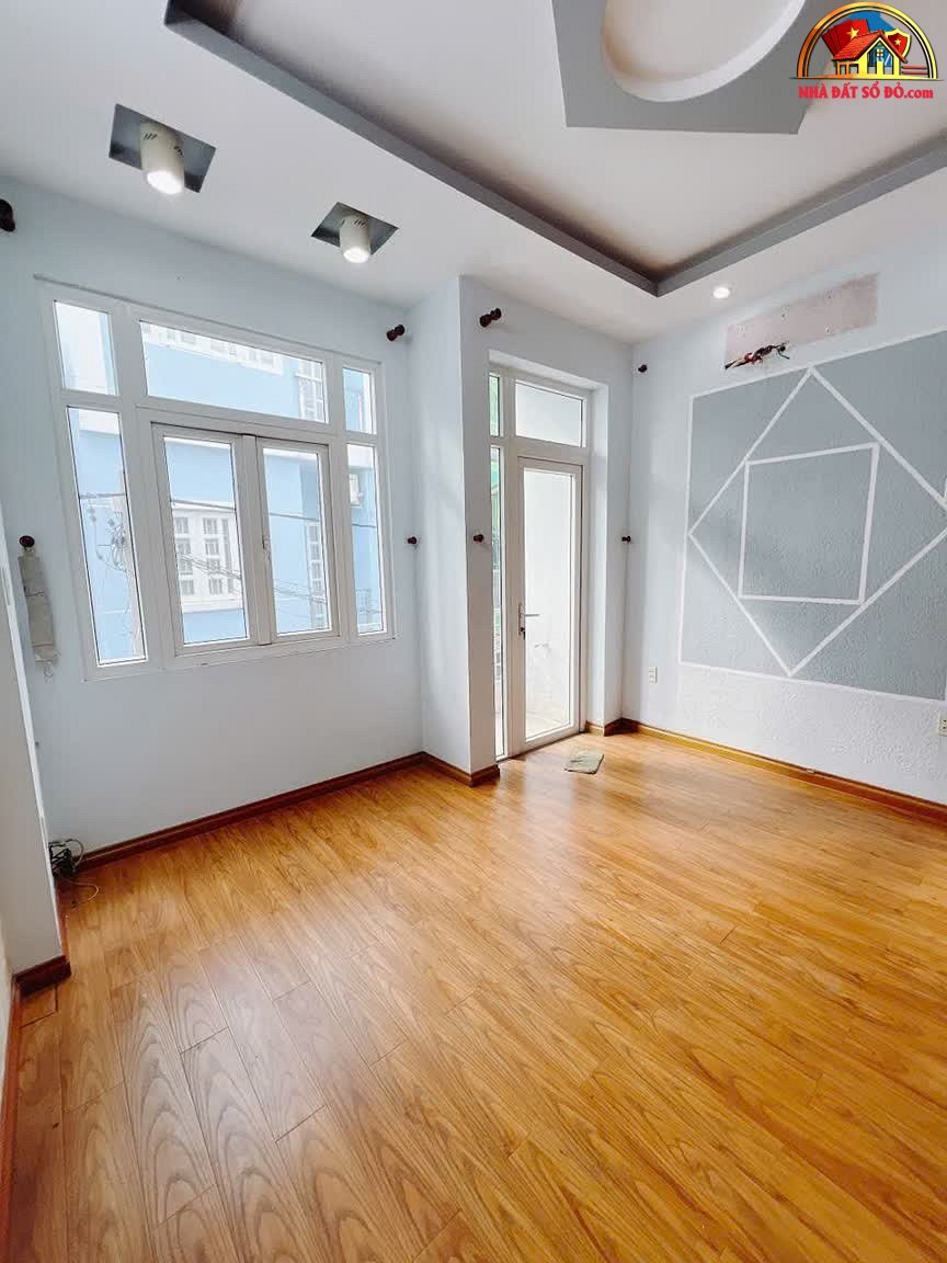 Bán nhà mặt phố 60m², giá 7.3 tỷ – Hẻm xe hơi – Quận 4 – Hồ Chí Minh – NHÀ ĐẤT BẤT ĐỘNG SẢN SỔ ĐỎ