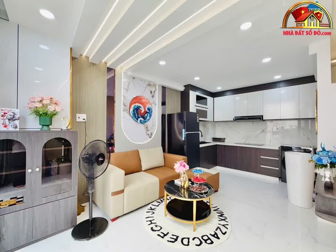 Nhà đẹp hẻm 5m, 3 tầng tại Gò Vấp – 4 tỷ – Gần Lotte Mart