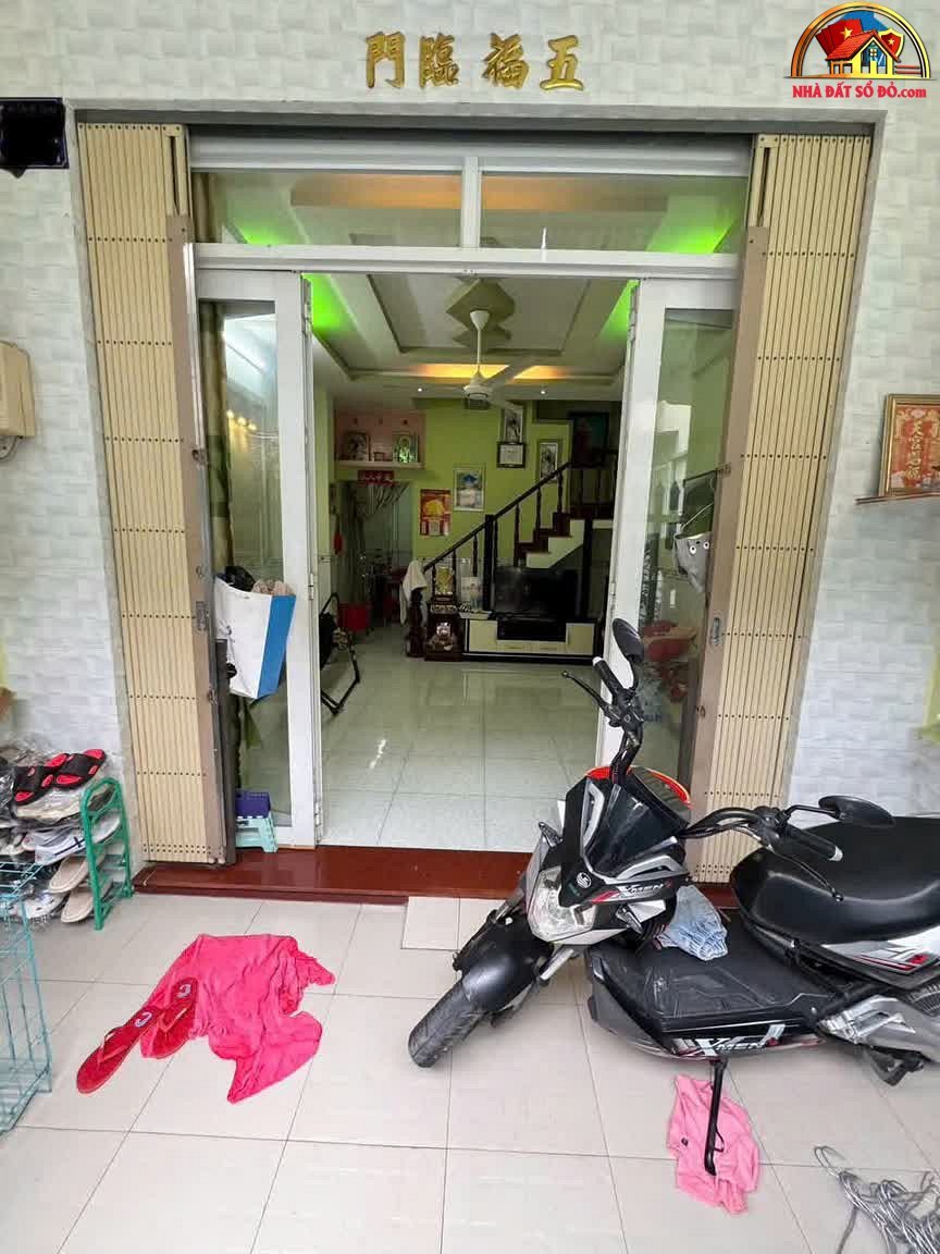 Nhà 1 trệt 1 lầu đầy đủ nội thất – Gần chợ – Quận 8 – TP Hồ Chí Minh – NHÀ ĐẤT BẤT ĐỘNG SẢN SỔ ĐỎ