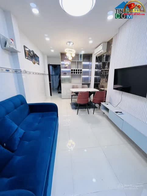 Nhà mặt tiền Trần Tuấn Khải, 32 m², chỉ 9.5 tỷ – cơ hội đầu tư tại Quận 5