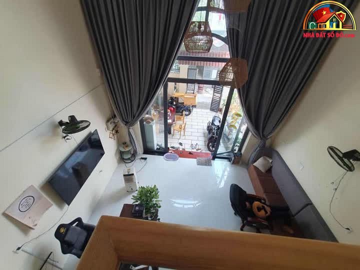 Nhà đẹp 2 tầng hẻm xe hơi, Bình Trưng Đông – Quận 2 – 8.7 tỷ
