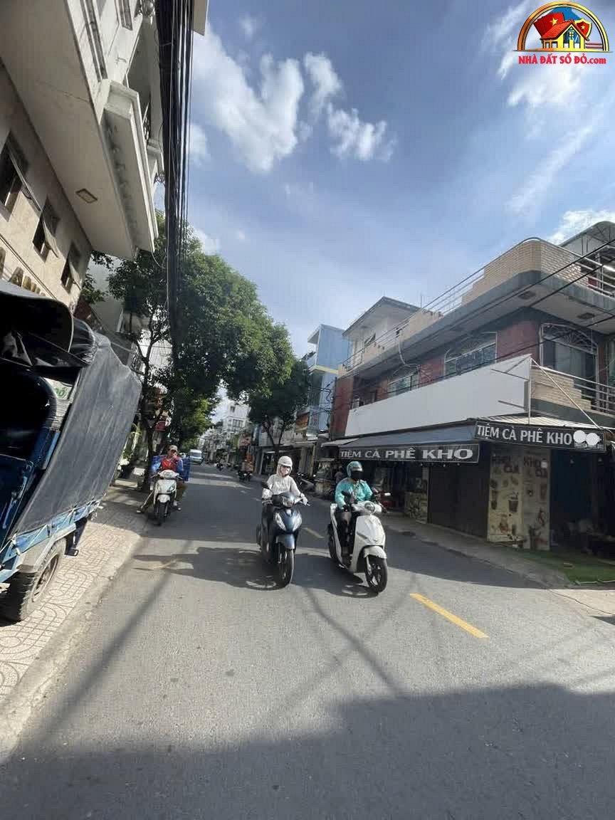 Mặt tiền Nguyễn Hồng Đào, nhà 58m² chỉ 14.8 tỷ – cơ hội đầu tư tốt!