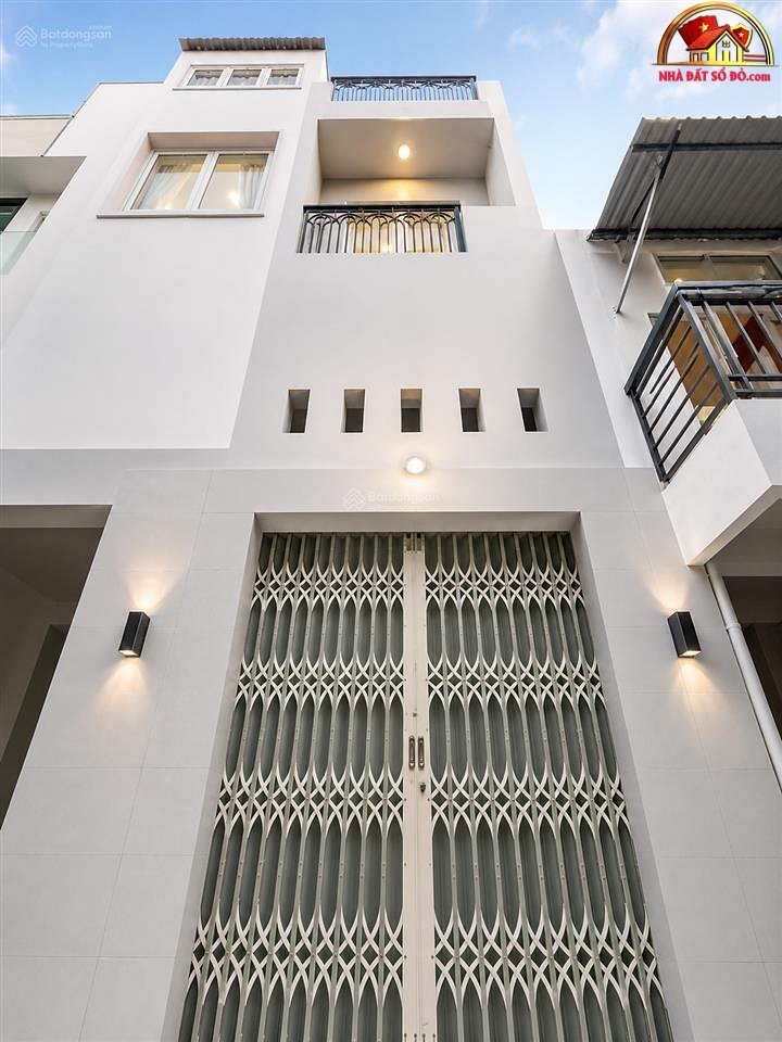 Bán nhà Quận 11 – Hẻm 3 gác, giá chỉ 2.2 tỷ – Nhà đẹp 18m2 – NHÀ ĐẤT BẤT ĐỘNG SẢN SỔ ĐỎ