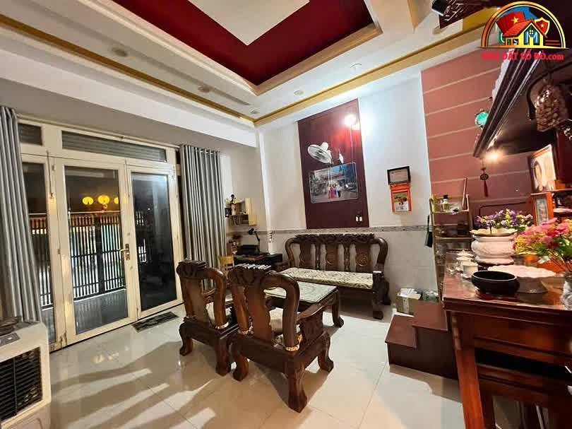Nhà mặt phố Hồ Văn Long 102m2 chỉ 7.85 tỷ – Đầu tư sinh lời ngay hôm nay!