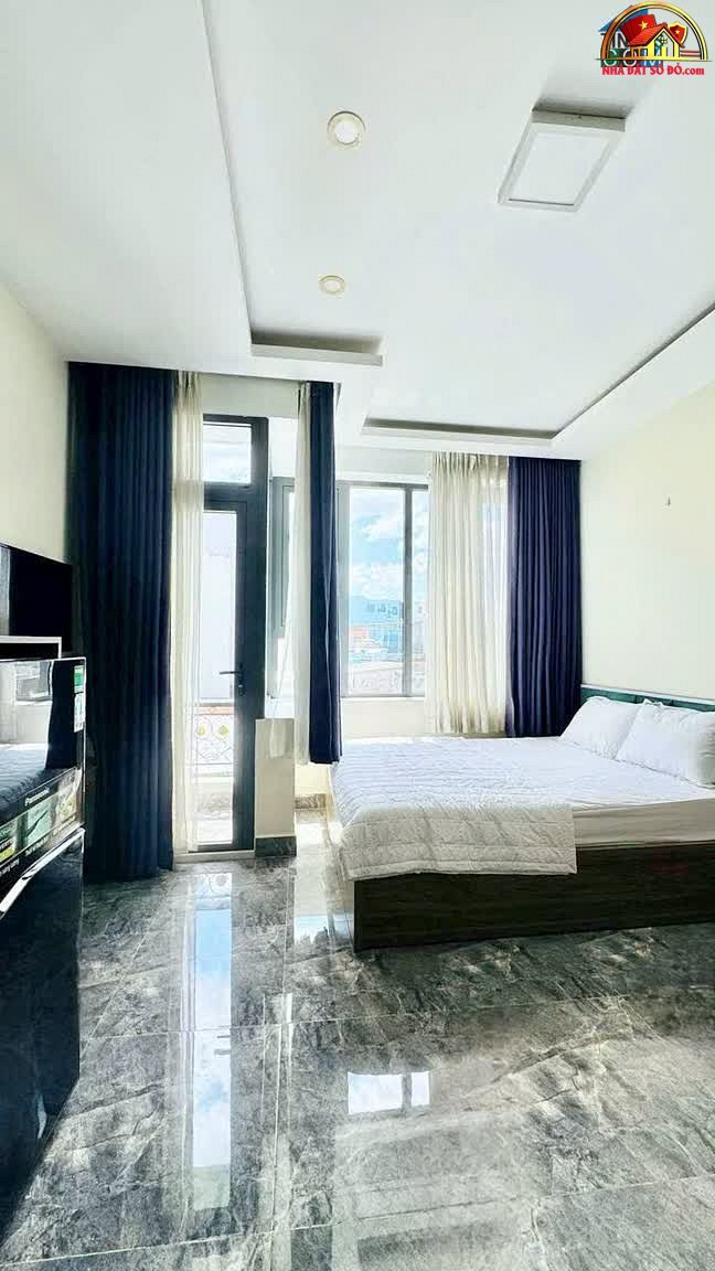 Bán nhà 6 tầng 8 căn hộ duplex HXH Nguyễn Khoái, 52m², 12 tỷ – Quận 4, Hồ Chí Minh