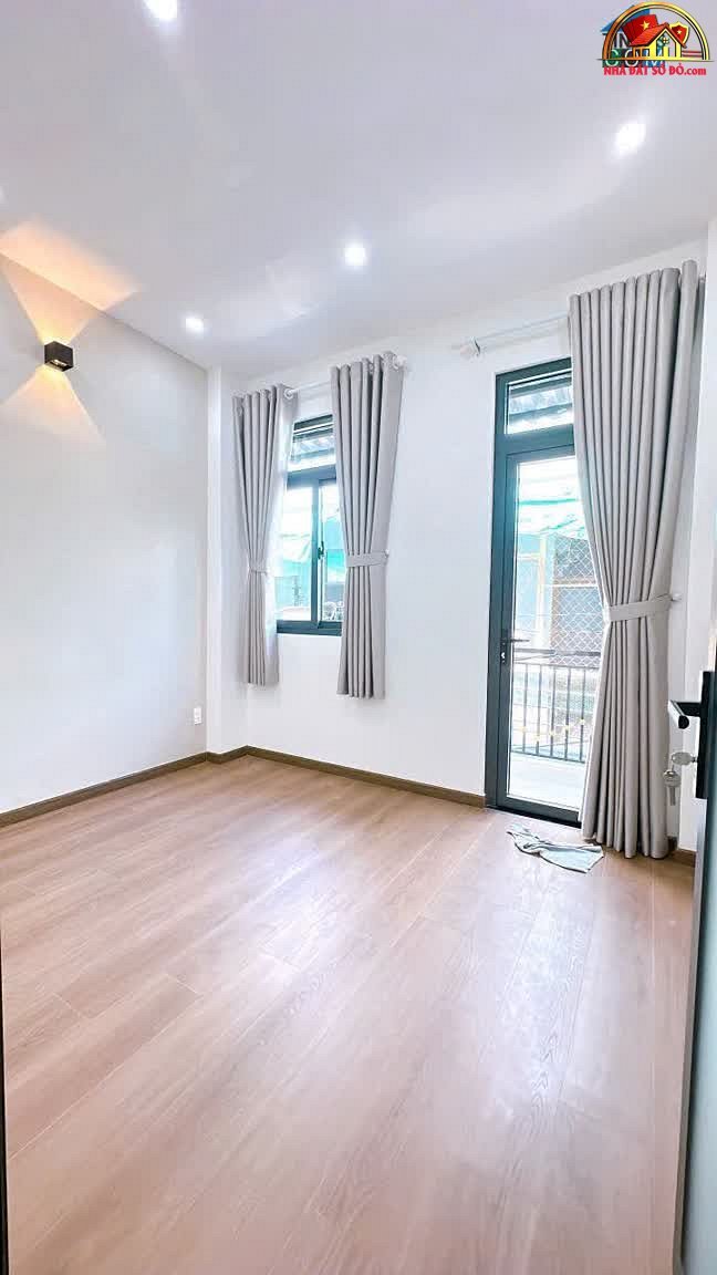 Nhà mới 3 tầng cách mặt tiền Nguyễn Thần Hiến chỉ … – Bán nhà mặt phố Quận 1 – TP Hồ Chí Minh giá 3 – 5 tỷ