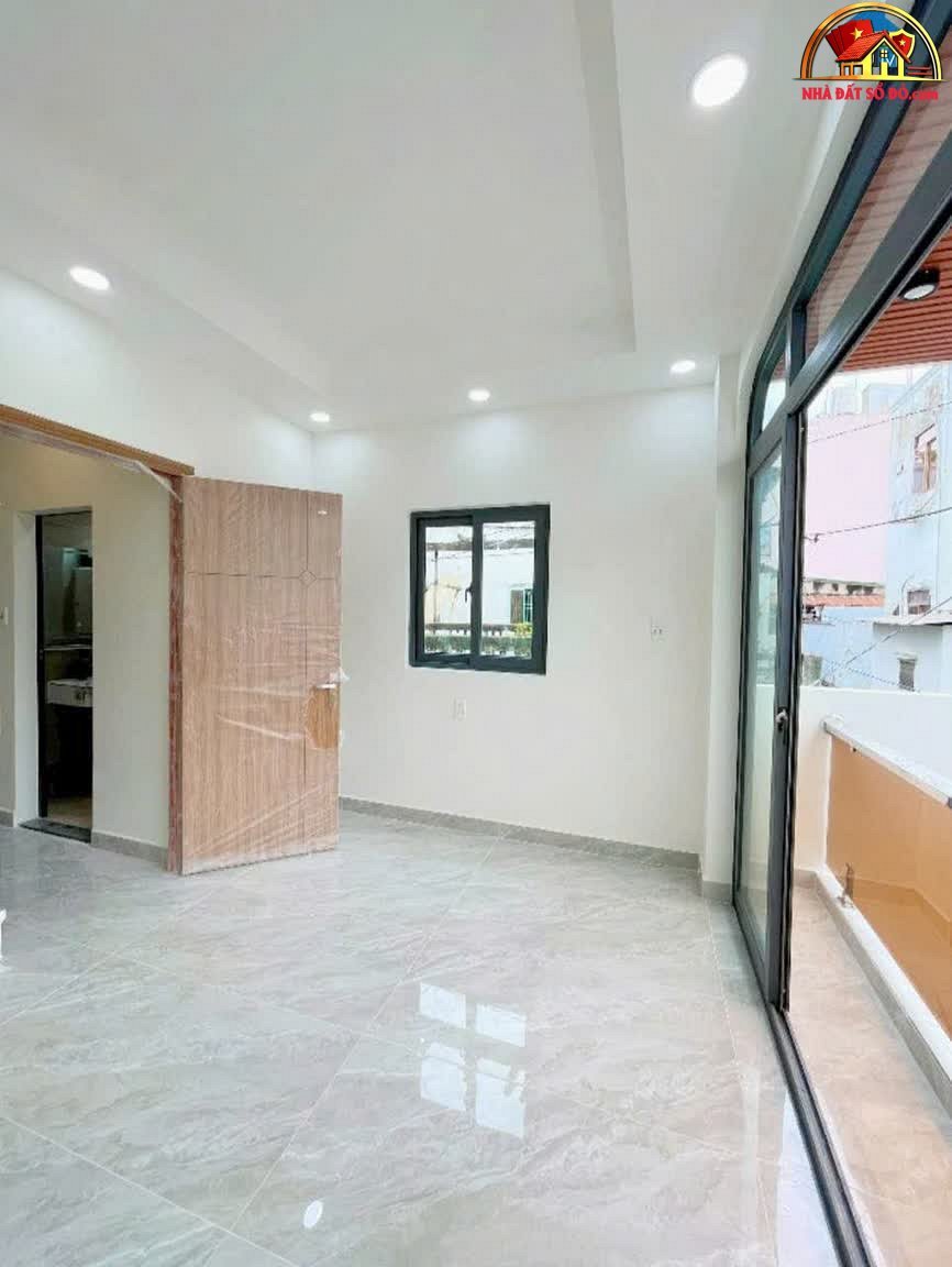 Nhà đẹp giá chỉ 4.93 tỷ, căn góc thoáng 3 tầng – Đường Đoàn Văn Bơ – Quận 4 – NHÀ ĐẤT BẤT ĐỘNG SẢN SỔ ĐỎ