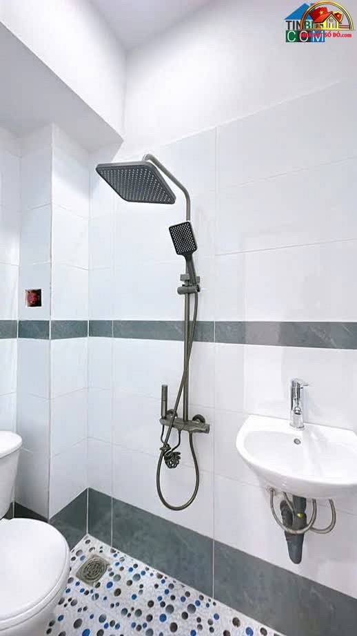 Sát mặt tiền hẻm, nhà đẹp Quận 4 chỉ 2.75 tỷ – Bán nhà đất Đoàn Văn Bơ – Quận 4 – Hồ Chí Minh – NHÀ ĐẤT BẤT ĐỘNG SẢN SỔ ĐỎ