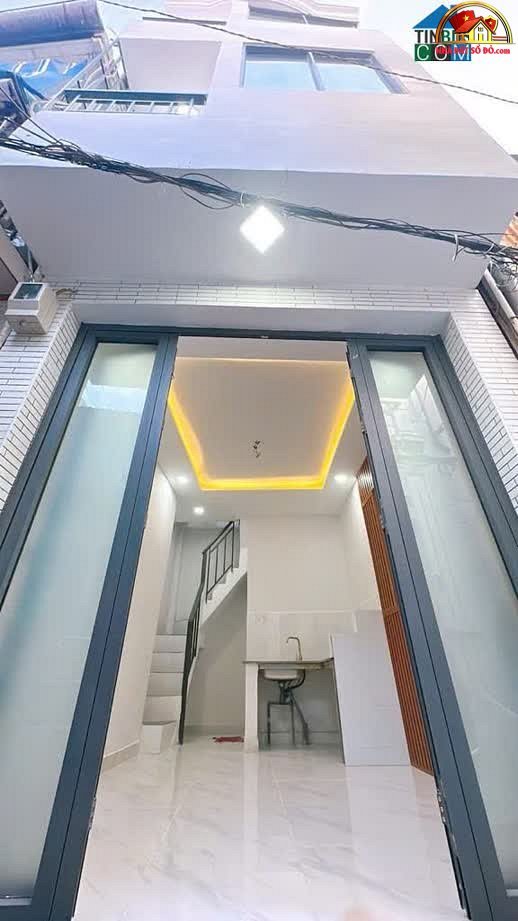 Sát mặt tiền hẻm, nhà đẹp Quận 4 chỉ 2.75 tỷ – Bán nhà đất Đoàn Văn Bơ – Quận 4 – Hồ Chí Minh – NHÀ ĐẤT BẤT ĐỘNG SẢN SỔ ĐỎ