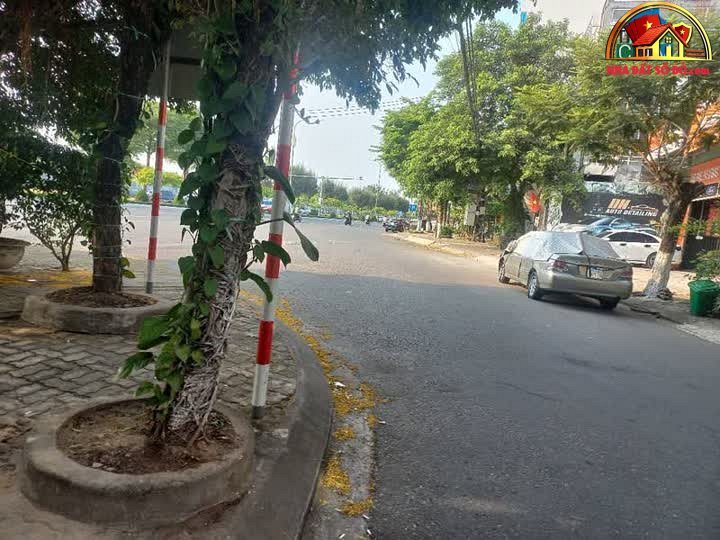 Chính chủ cần bán gấp nhà mặt phố 99m² chỉ 8.5 tỷ tại Đà Nẵng – Nhà Đất Bất Động Sản Sổ Đỏ