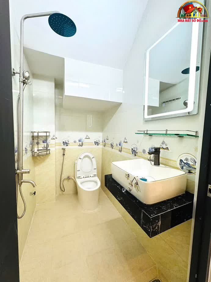 Nhà mới đẹp, ngay trung tâm Quận 4 – Giá chỉ 4.85 tỷ – Bán nhà riêng