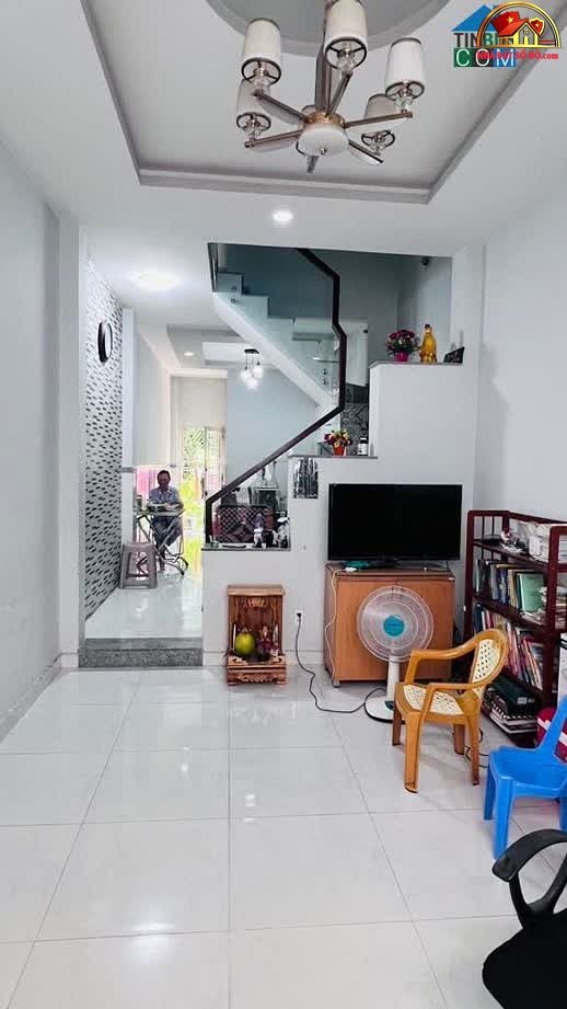 Nhà 2 Tầng Đẹp, Chỉ 2 Tỷ – Đường 1 – Bình Thuận – Quận 7 – Hồ Chí Minh – NHÀ ĐẤT BẤT ĐỘNG SẢN SỔ ĐỎ
