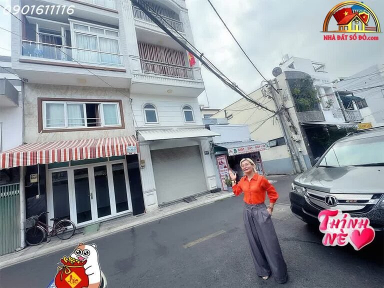Nhà mặt phố Bến Vân Đồn, 45m², giá 10.8 tỷ – Cơ hội hiếm có cho đầu tư!
