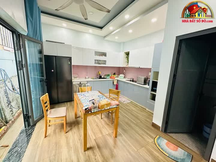 Căn nhà 3 tầng lô góc, giá 7.89 tỷ, diện tích 75m2… – Bán nhà mặt phố Quận Thủ Đức – TP Hồ Chí Minh giá 7 – 10 tỷ